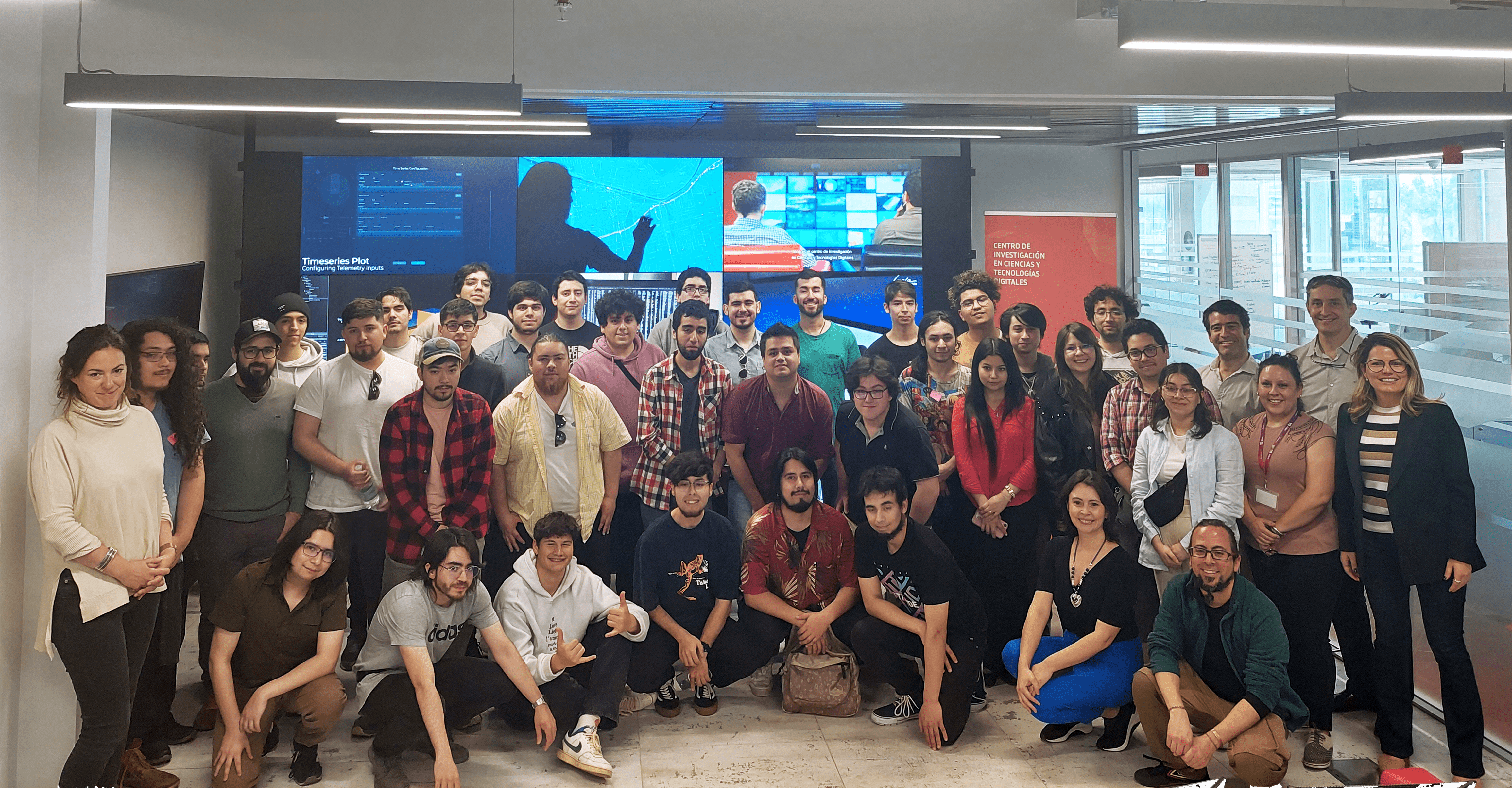 Inria Chile introduce a estudiantes de la Universidad Austral de Chile al mundo de los centros de investigación