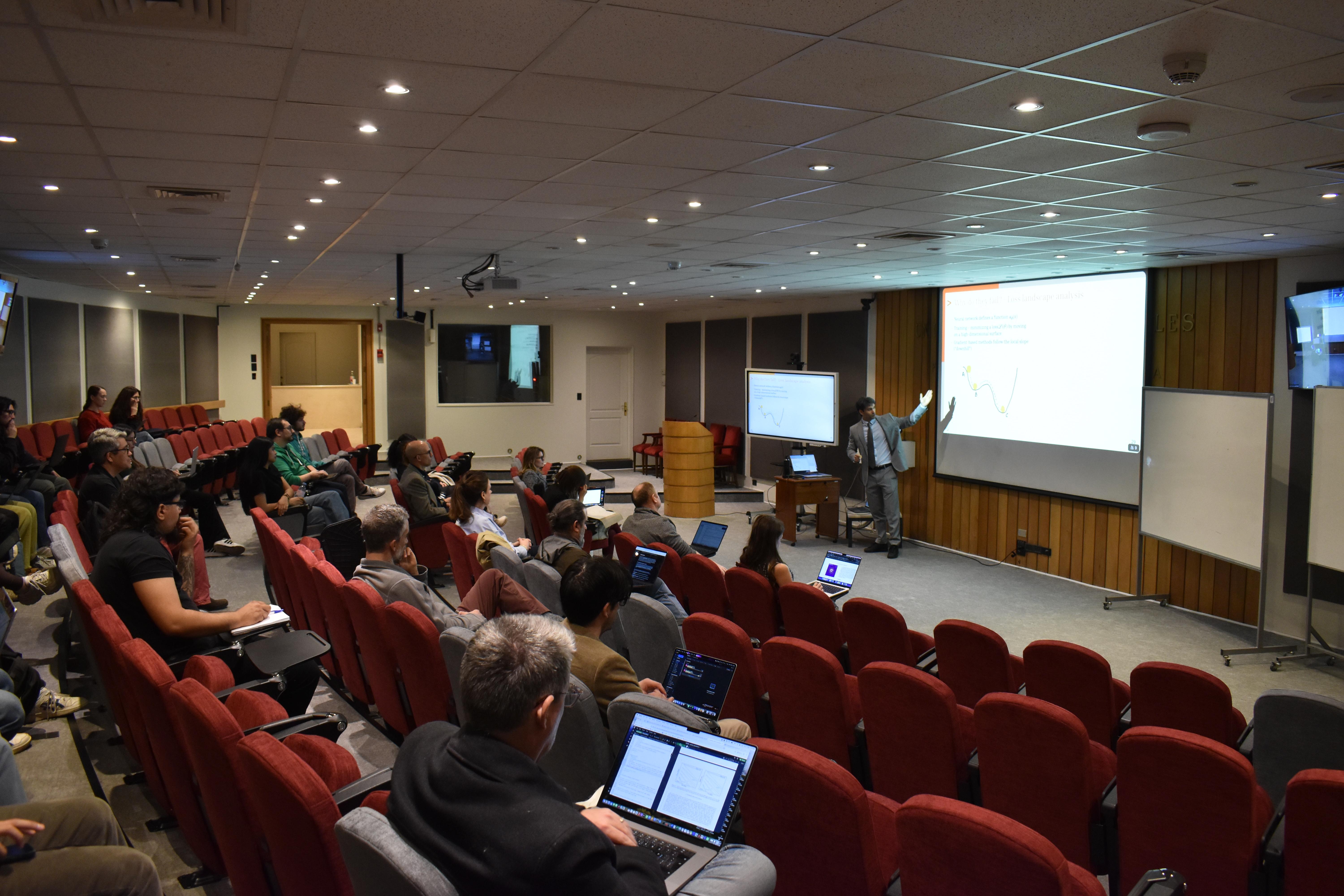 Inteligencia Artificial al servicio de la astrofísica: Inria Chile y la Universidad Diego Portales identifican los límites estructurales del modelado 3D de atmósferas estelares con redes neuronales informadas por la física
